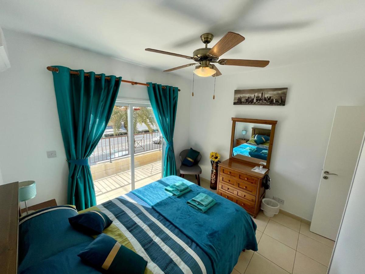 109 Queens Gardens, Paphos Apartment Exterior foto